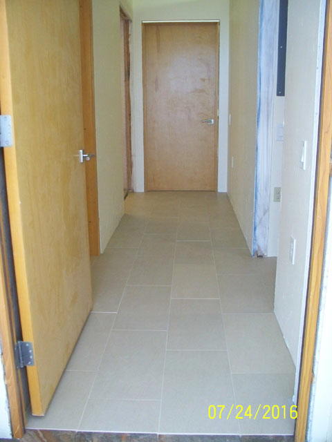 Floor_BM_Hallway_2492