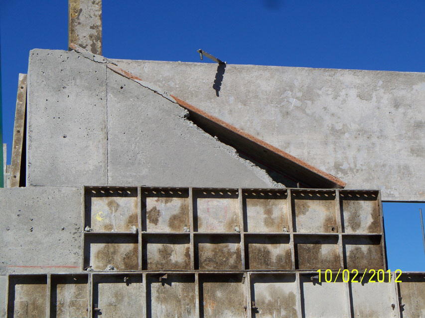Garage_WallPour_Missing_0864