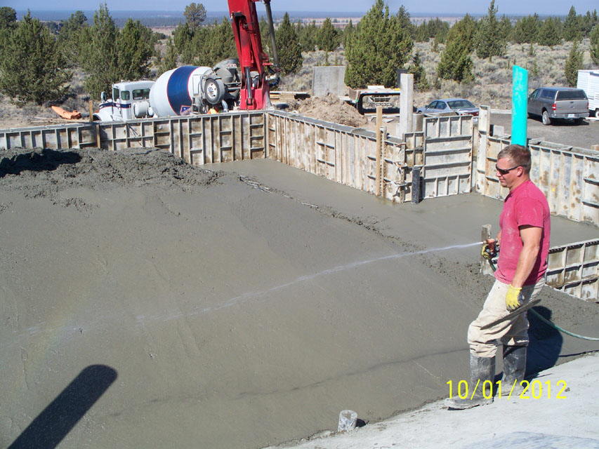 LM_WallDomePour_0848