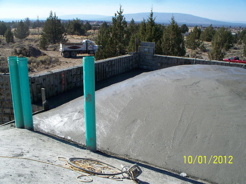 LM_WallDomePour_0853