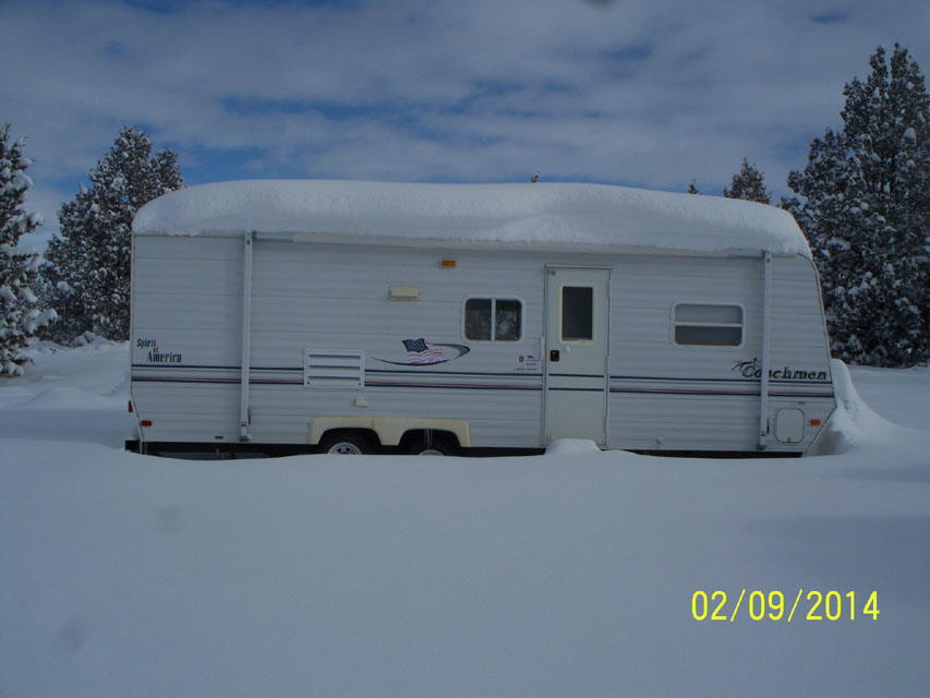 SnowTrailer_2136