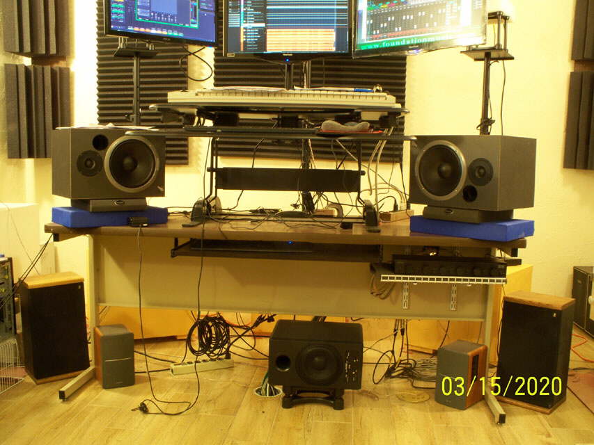 Speakers_2991