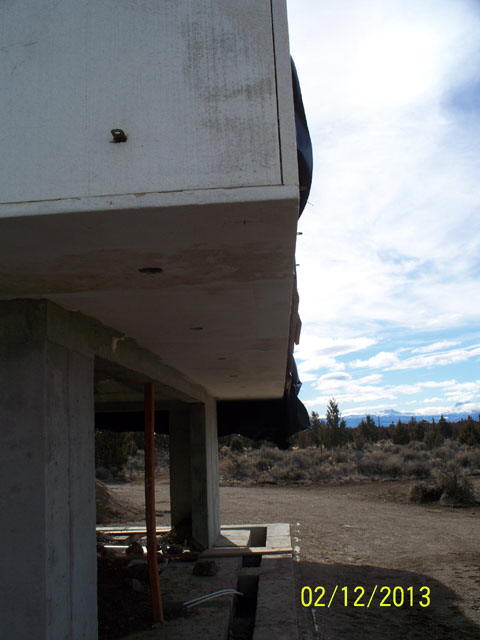 WW_OverhangCorner_1386